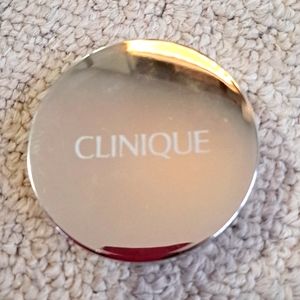 Clinique stay matte pressed powder